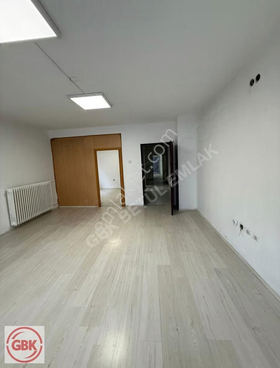 Kuleli Caddesinde Manzaralı | Ofis Kullanımına Uygun 4+1 180m² - Görsel 2