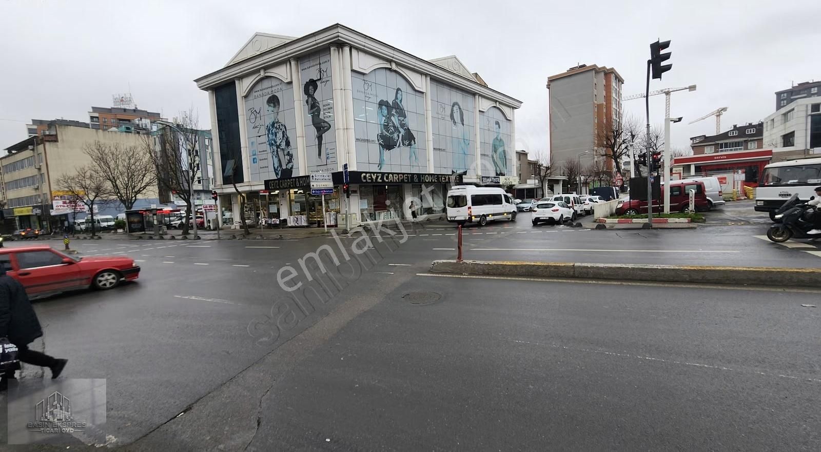 Sulyapıdan Cadde Üzerinde İskanlı Kısmen Müstakil2300m2 Bina