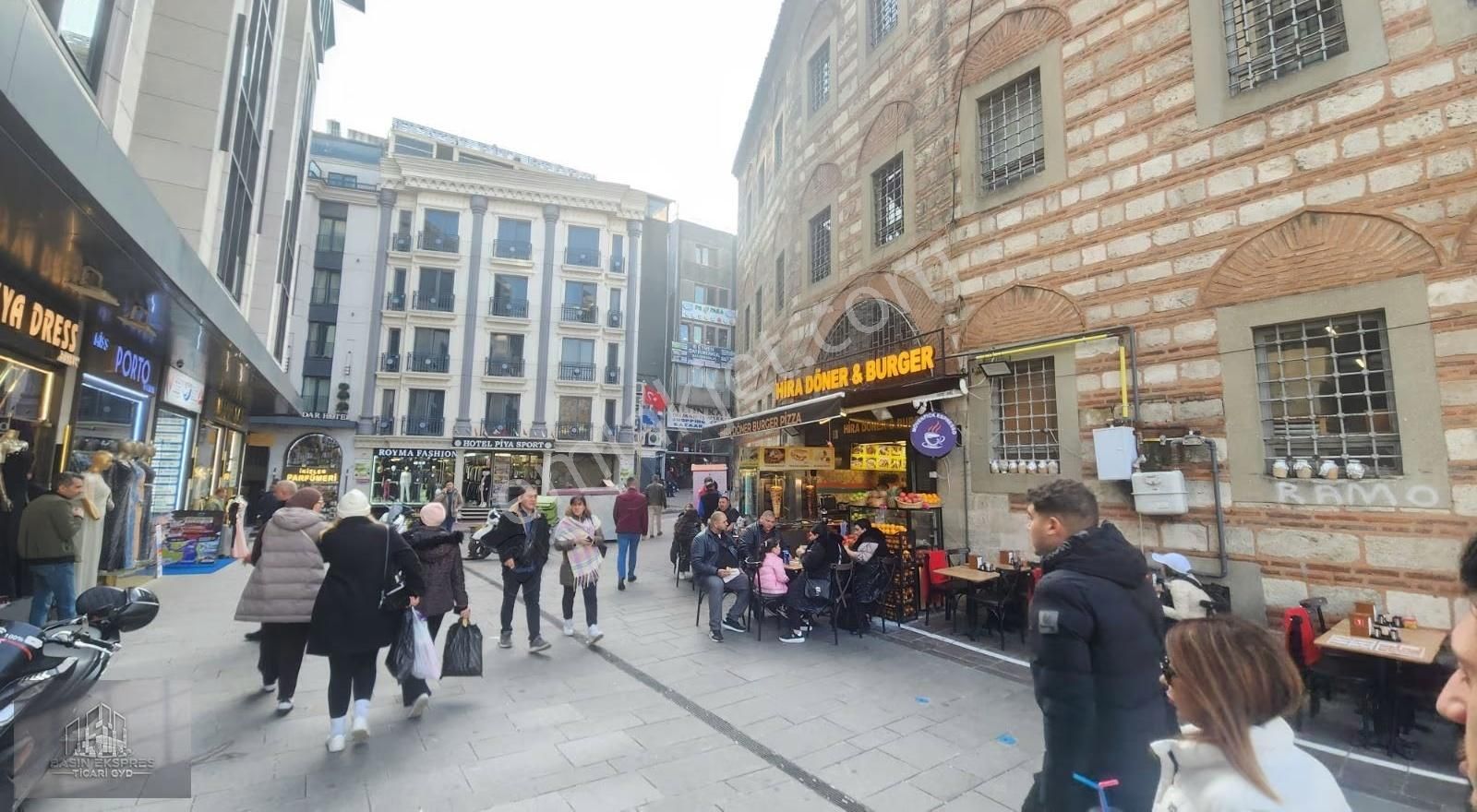 Sulyapıdan İş Merkezınde 30 M2 Dükkan