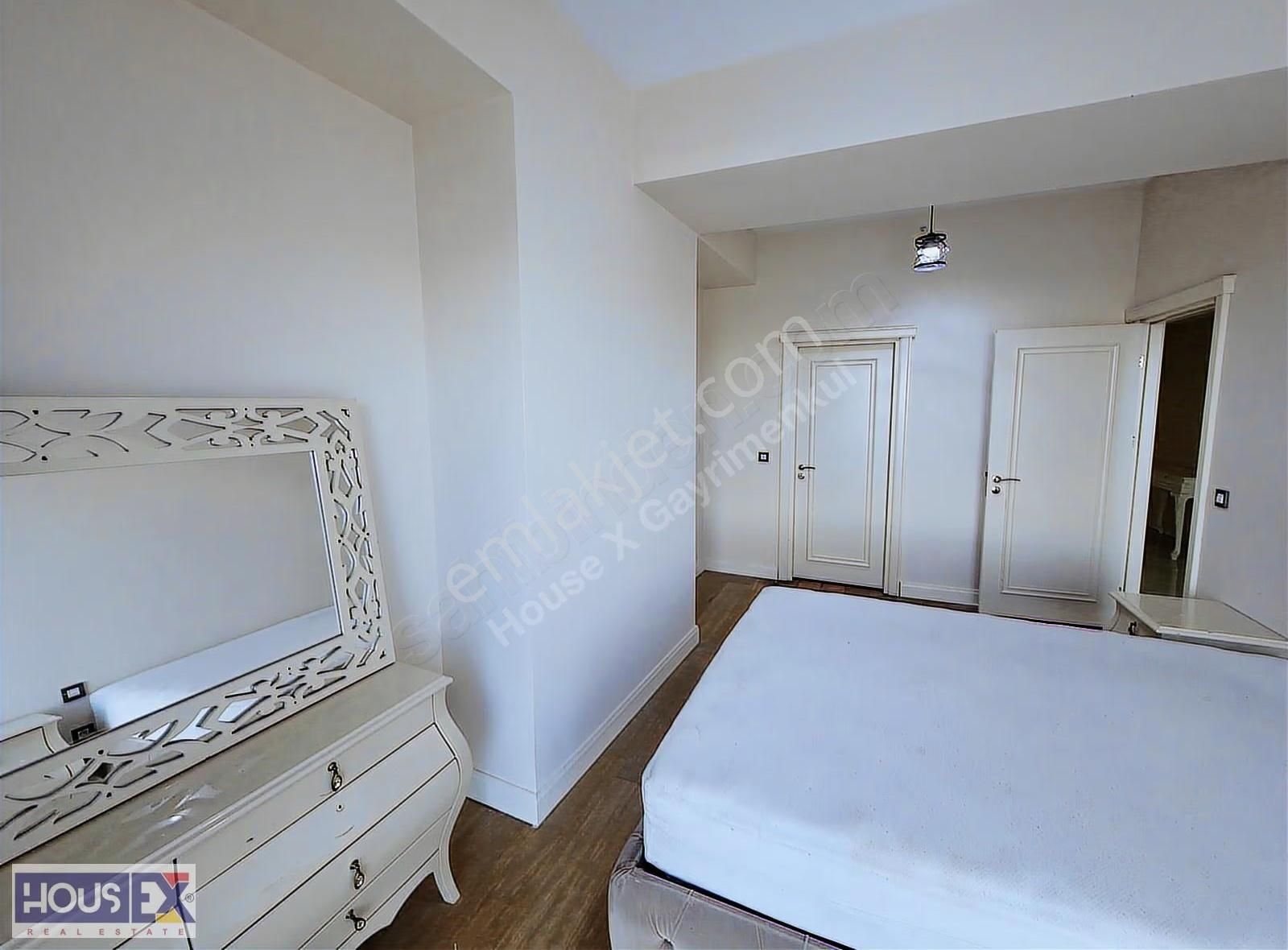 Venezia`da Buyuk Tıpı 2+1satılık Daıre Boş Ve Taşınmaya Hazır - Görsel 10