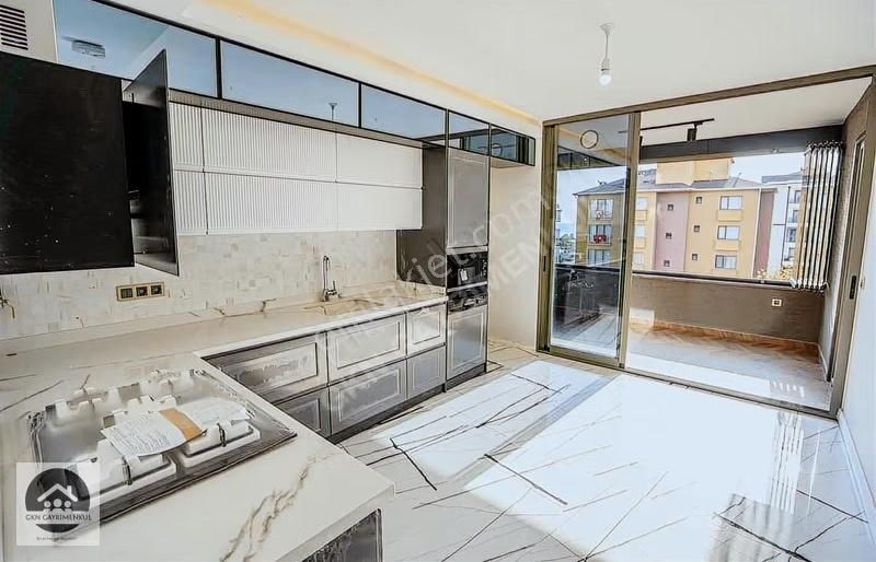 Kartal Kordonboyu'nda Park Cepheli 4+1 Satılık Lux Daire - Görsel 22