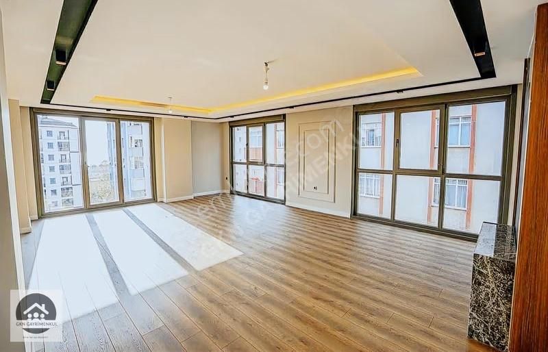 Kartal Kordonboyu'nda Park Cepheli 4+1 Satılık Lux Daire - Görsel 2