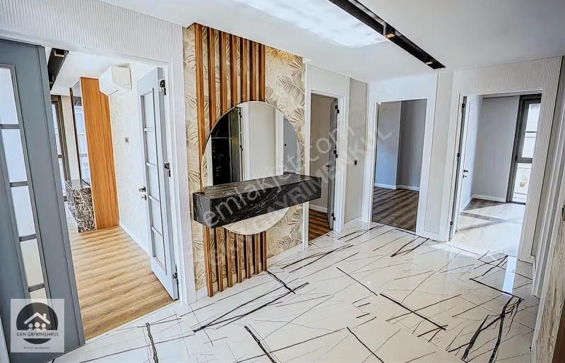 Kartal Kordonboyu'nda Park Cepheli 4+1 Satılık Lux Daire - Görsel 4