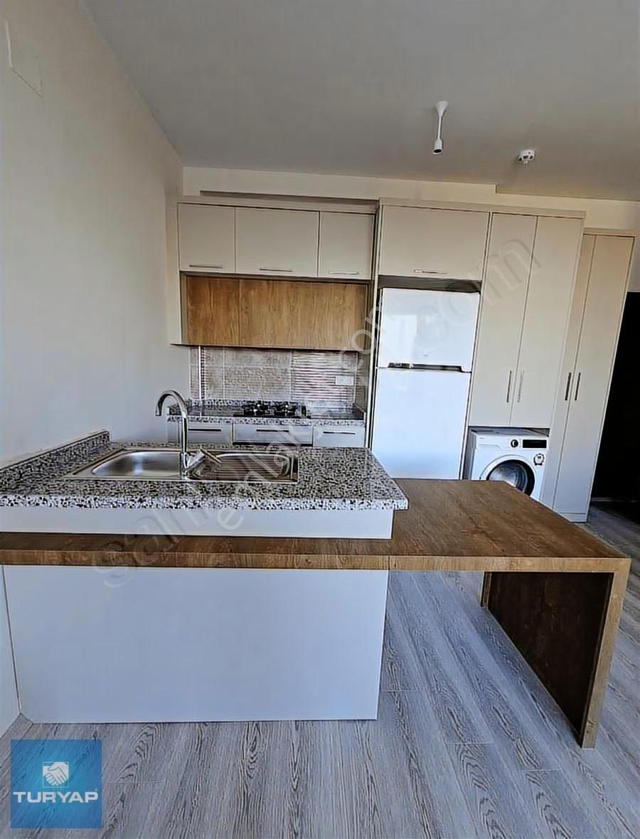 Merkezde Havuzlu, Eşyalı 1+1 Kiralık - Görsel 9