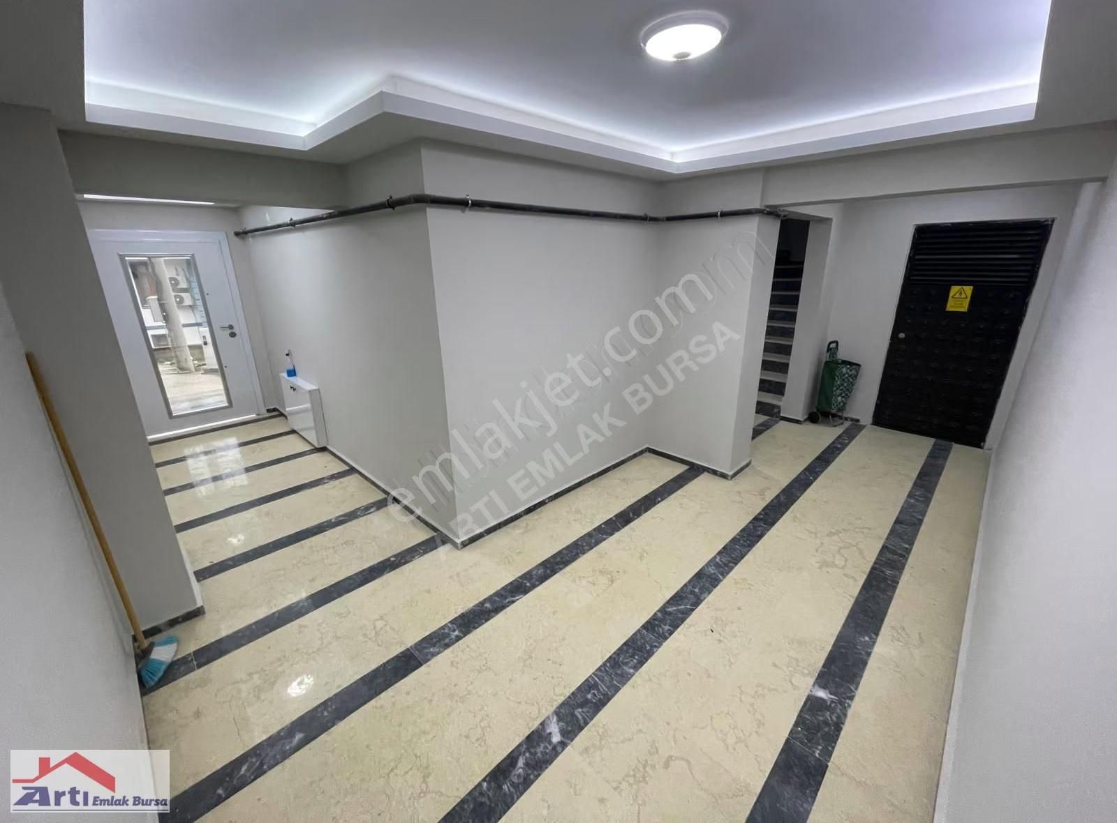 Arti Dan Mudanya Merkezde Sıfir 2+1arakat Daire - Görsel 14