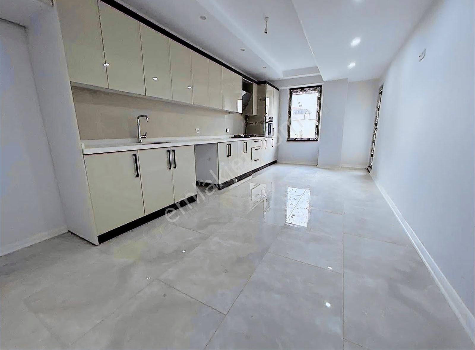 Yıldız Gayrimenkulden Tepede Prestijli Site İçinde 3+1 Giriş - Görsel 13