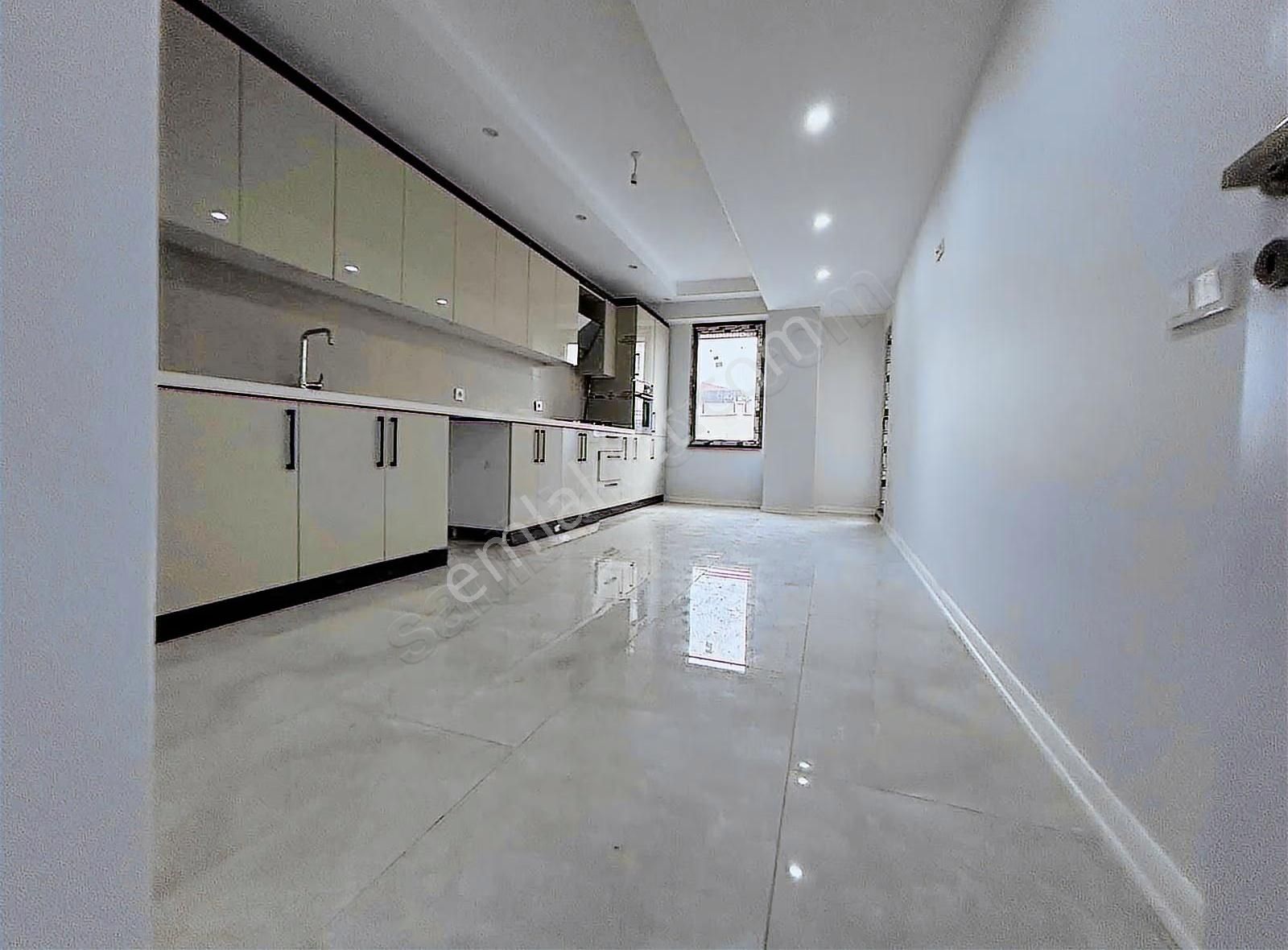 Yıldız Gayrimenkulden Tepede Prestijli Site İçinde 3+1 Giriş - Görsel 7