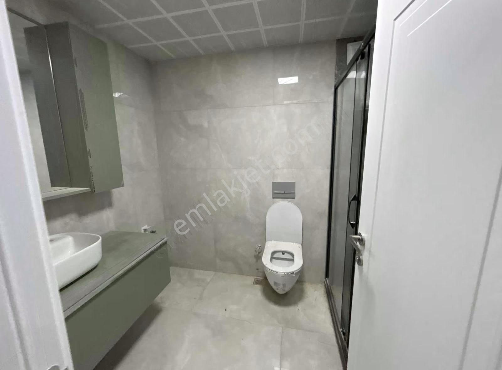 Yıldız Gayrimenkulden Tepede Prestijli Site İçinde 3+1 Giriş - Görsel 16