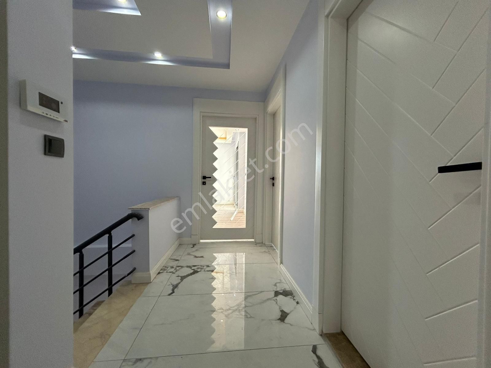 🌜akçay Ay Emlaktan🌛altınoluk'ta Kazdağlarının Eteklerinde Lüks Tasarımlı Satılık 3+1 Dublex Daire - Görsel 31