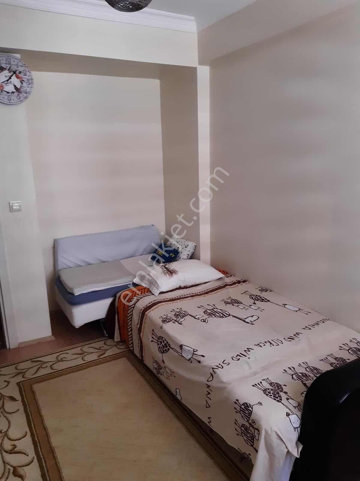 Karşıyaka Şemikler'de 2+1 Doğalgazlı Kapalı Mutfak Kiralık Daire - Görsel 12