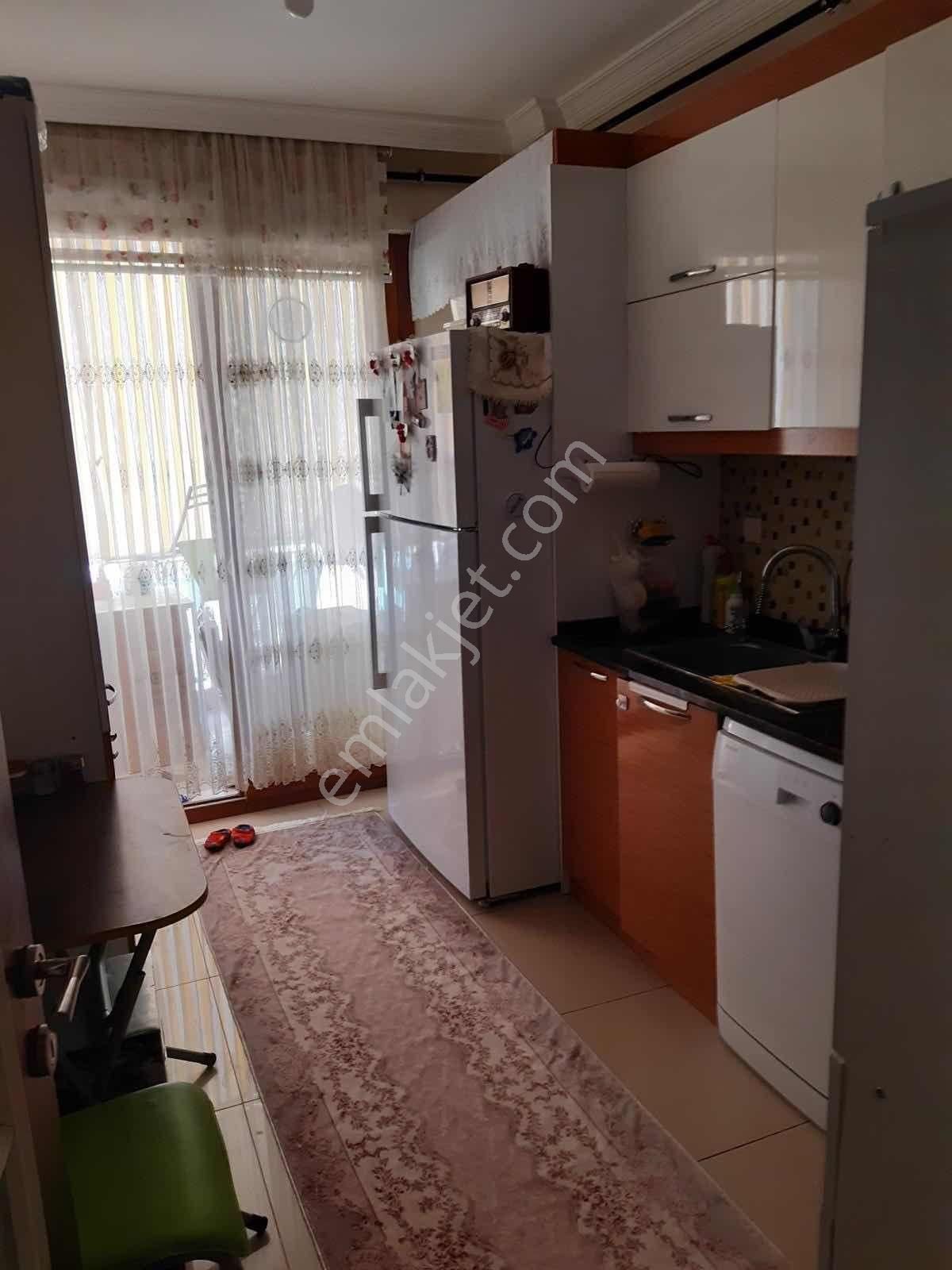 Karşıyaka Şemikler'de 2+1 Doğalgazlı Kapalı Mutfak Kiralık Daire - Görsel 13