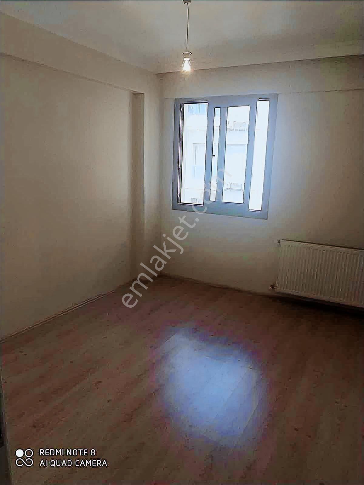 Karşıyaka Şemikler'de 2+1 Doğalgazlı Kapalı Mutfak Kiralık Daire - Görsel 32