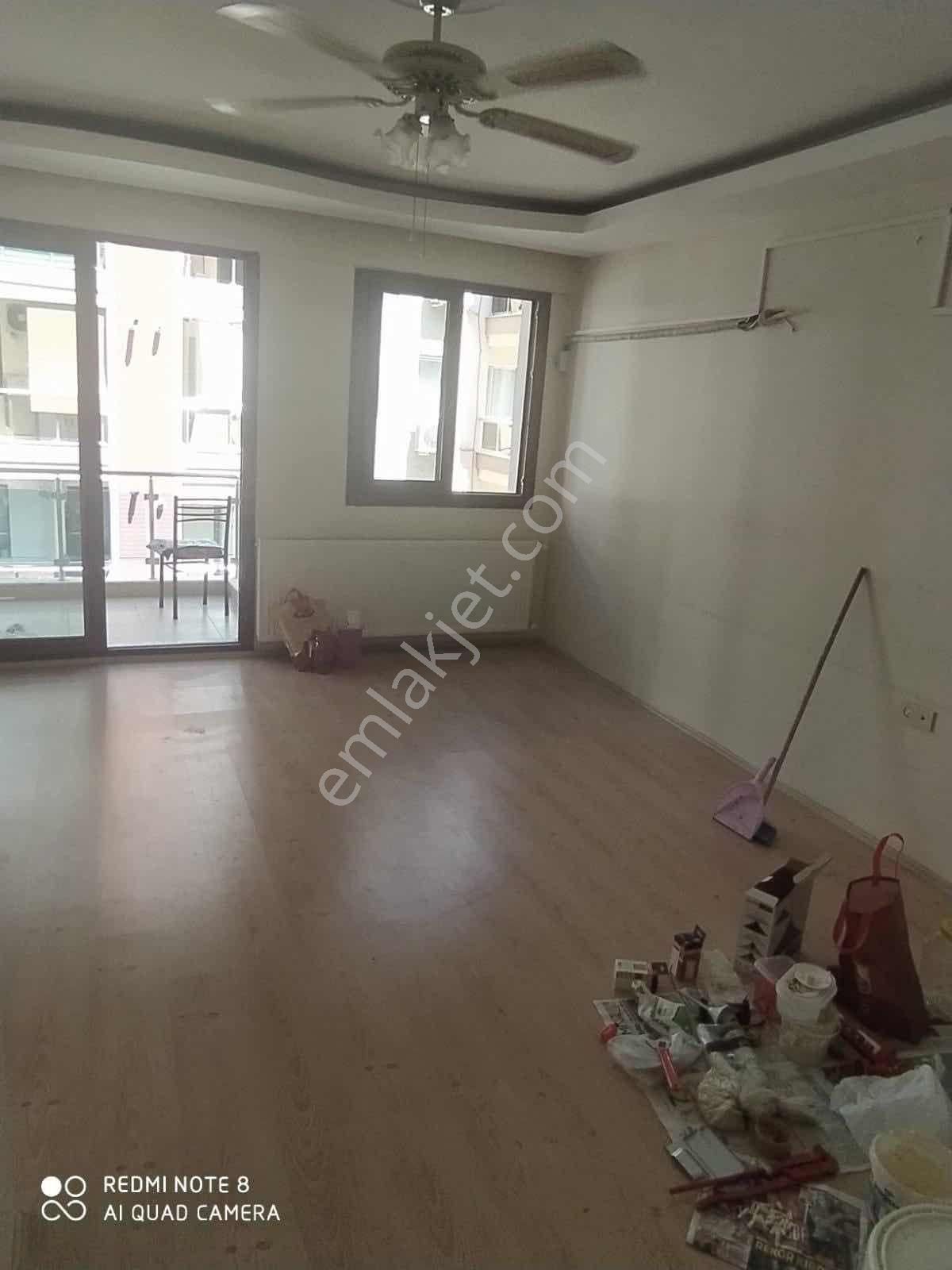 Karşıyaka Şemikler'de 2+1 Doğalgazlı Kapalı Mutfak Kiralık Daire - Görsel 24