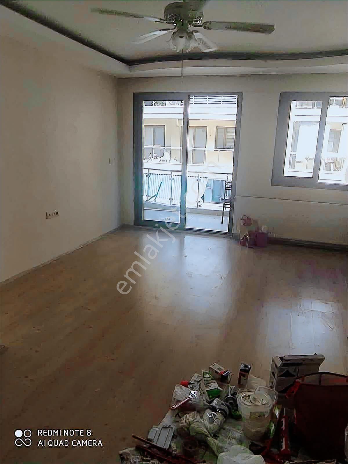 Karşıyaka Şemikler'de 2+1 Doğalgazlı Kapalı Mutfak Kiralık Daire - Görsel 7