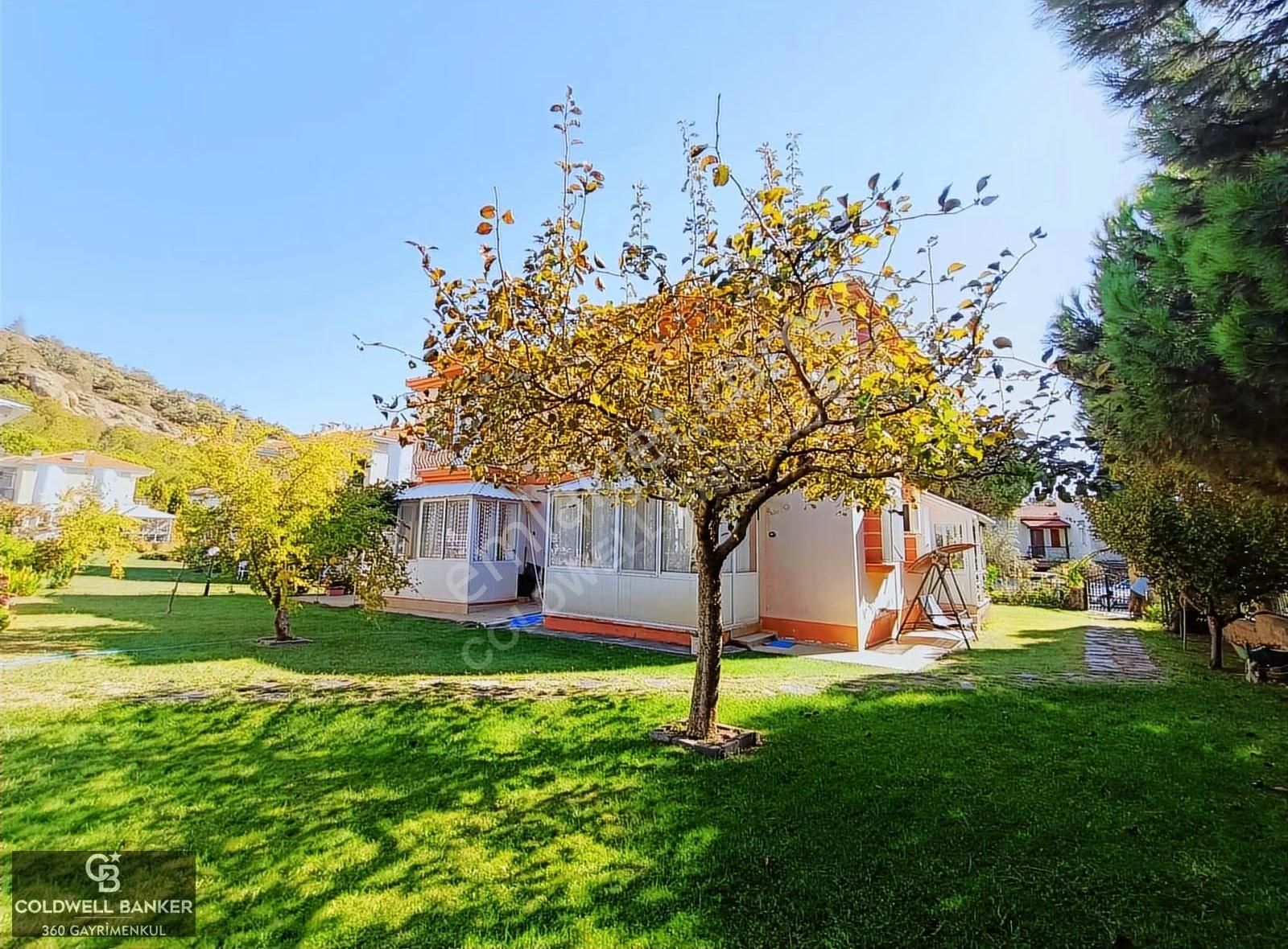 Eskifoça Site İçi Full Eşyalı Ferah 4 Mevsimlik Kiralık Villa - Görsel 2