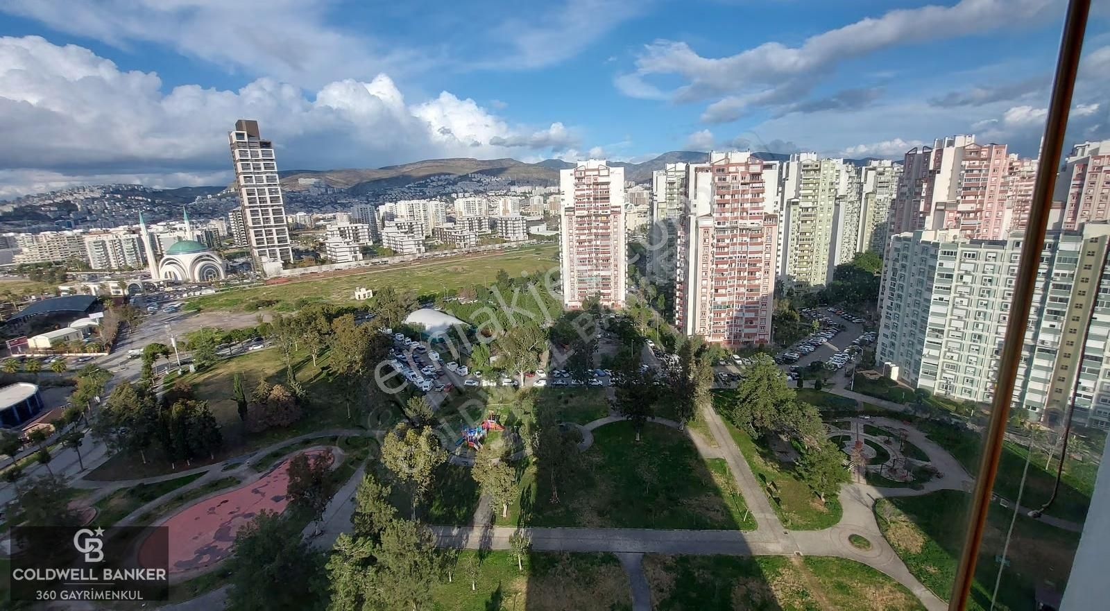 Karşıyaka Mavişehir Albatros Bloklarında Kiralık Eşyalı 1+1 - Görsel 14