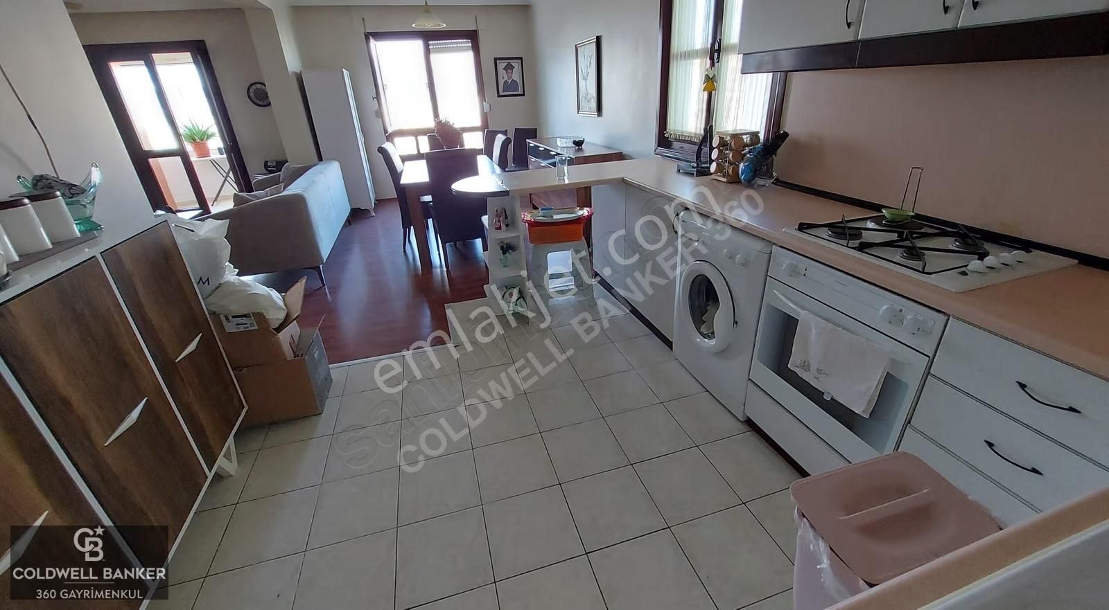 Karşıyaka Mavişehir Albatros Bloklarında Kiralık Eşyalı 1+1 - Görsel 2