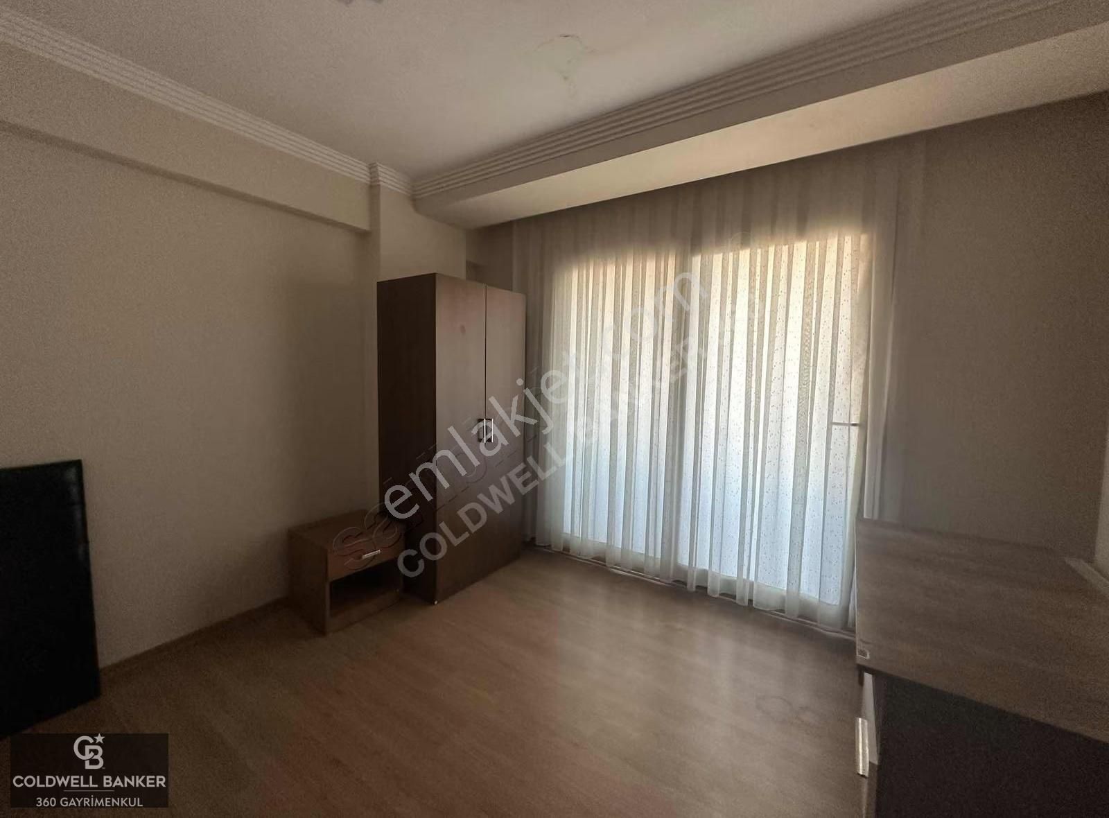 Aliağa Merkezde Kiralık 3+1 Daire - Görsel 13