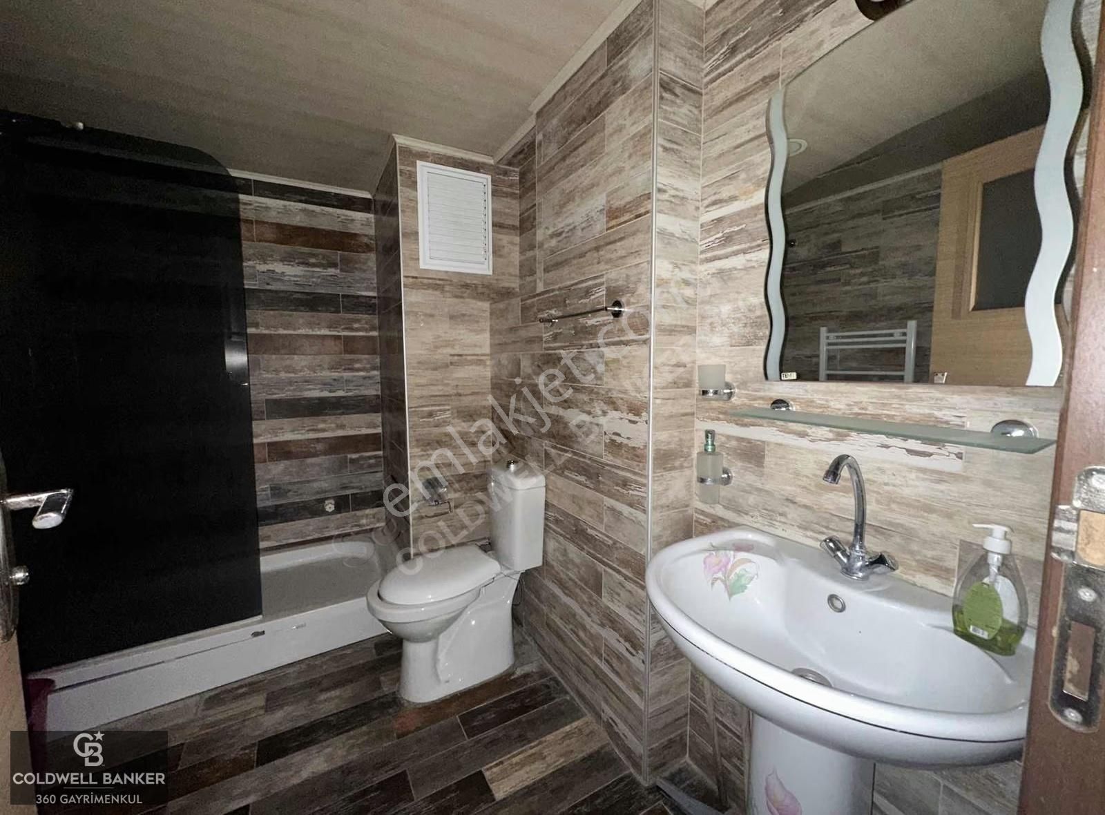 Aliağa Merkezde Kiralık 3+1 Daire - Görsel 9