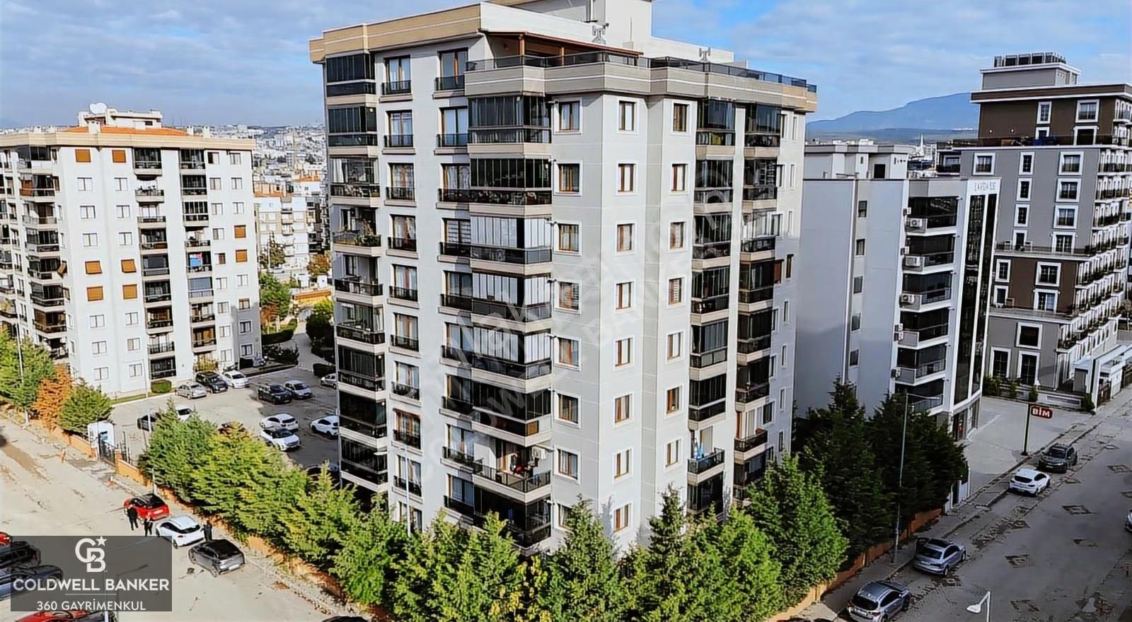 İzmir Buca Satılık 170 M2 4+1 Teraslı Daire