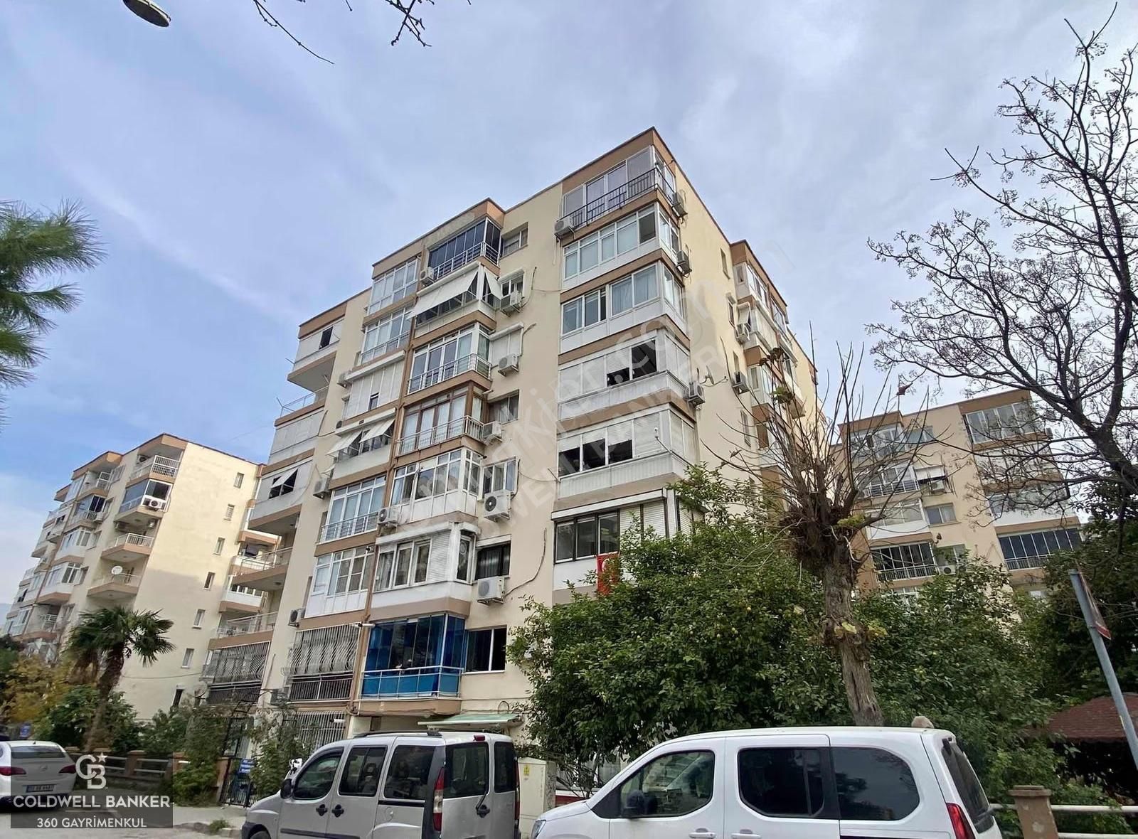 Dumlupınar Cad. Derya Sitesinde Satılık Ara Kat 3+1 Ferah Daire