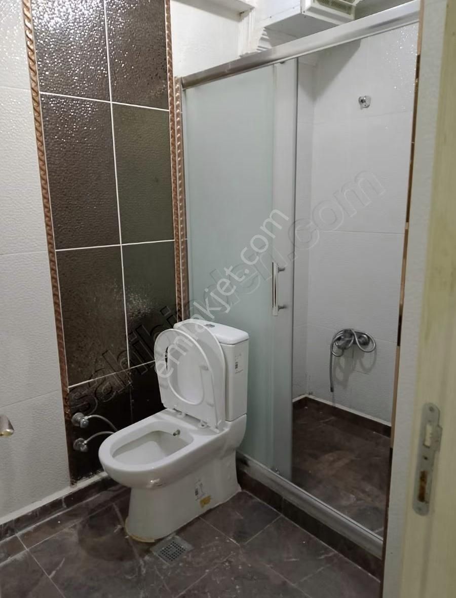 Yeni Binada Düz Giriş Bahçeli Manzaralı - Görsel 8