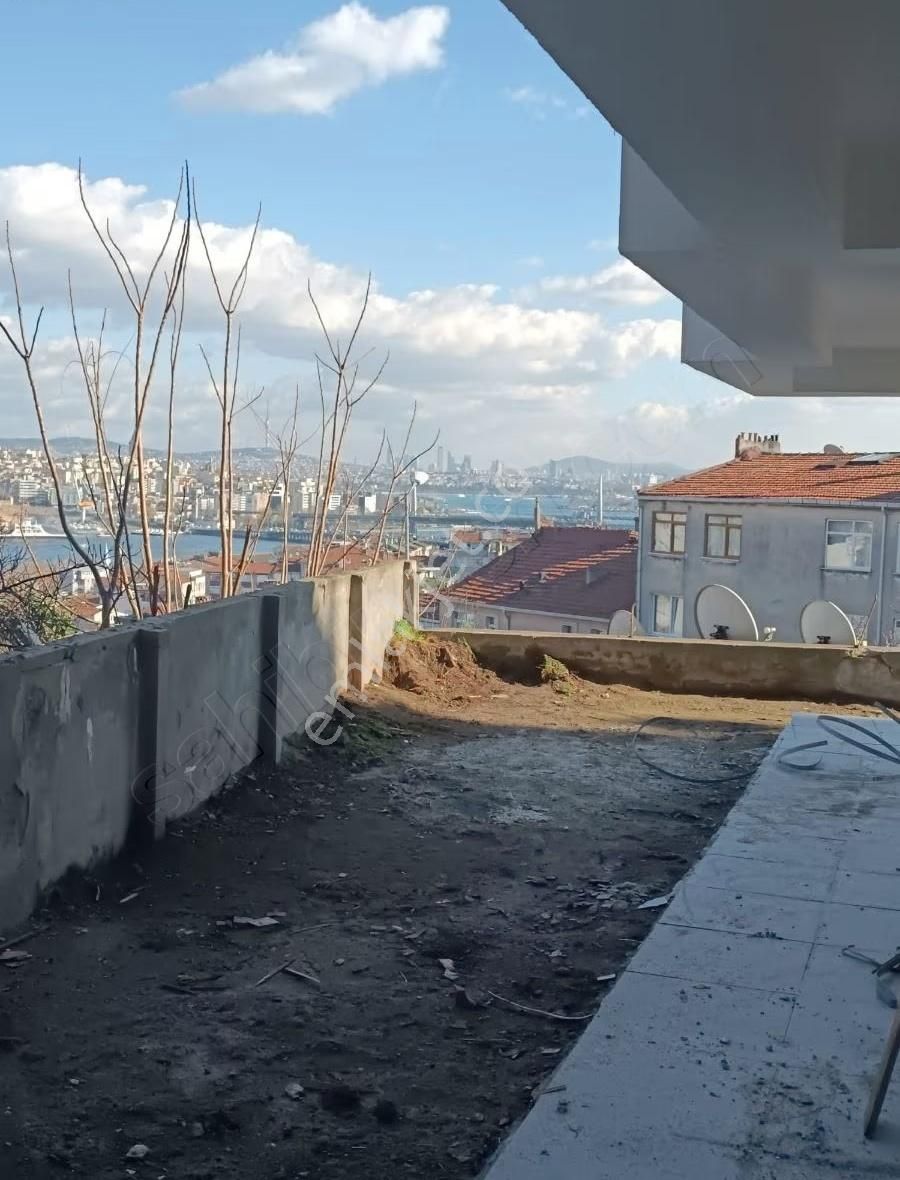 Yeni Binada Düz Giriş Bahçeli Manzaralı - Görsel 17