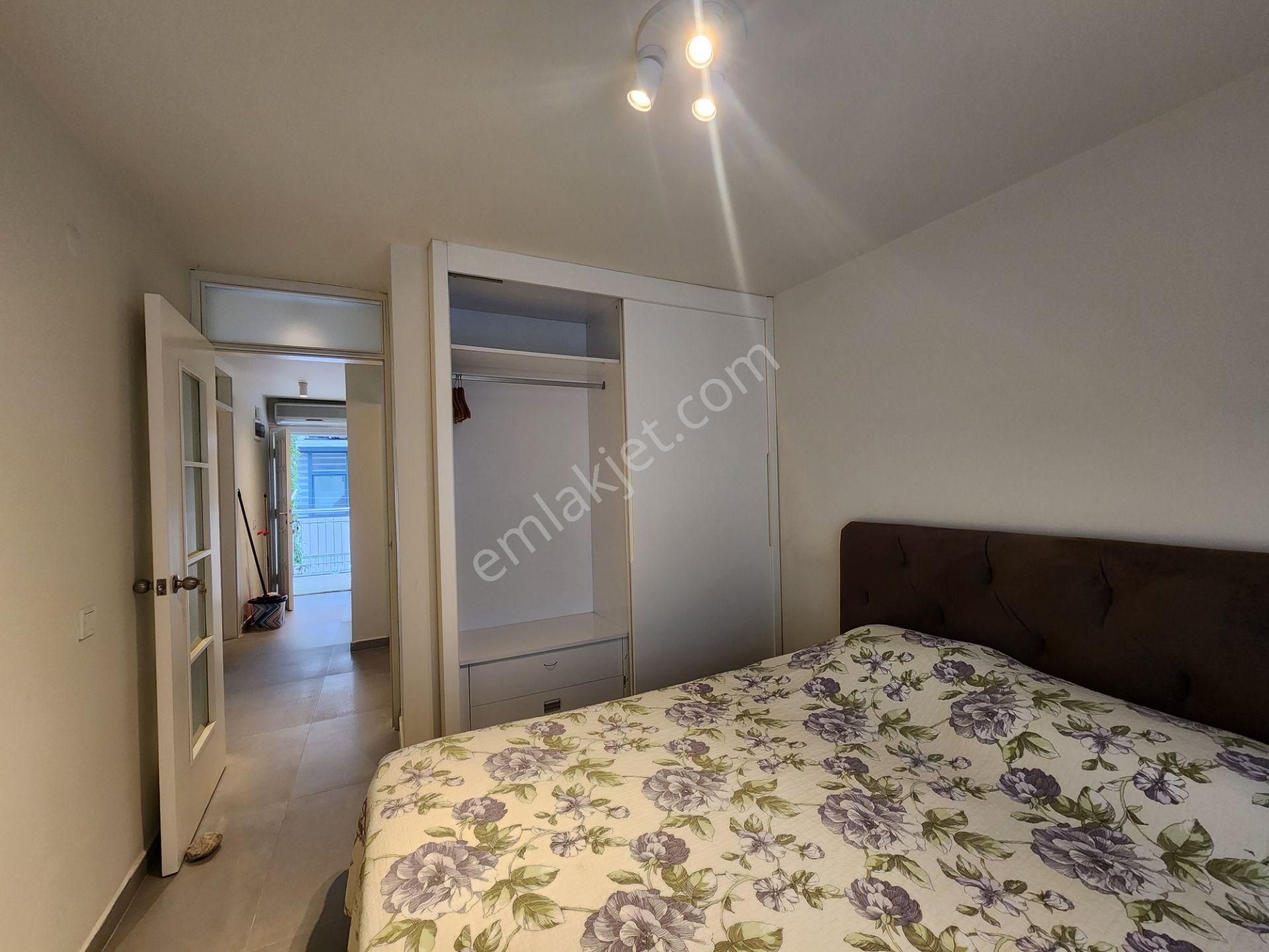 Kemer'de Denize Sıfır Sitede 2+1 Şık Eşyalı Kiralık Bahçe Katı Daire - Görsel 9