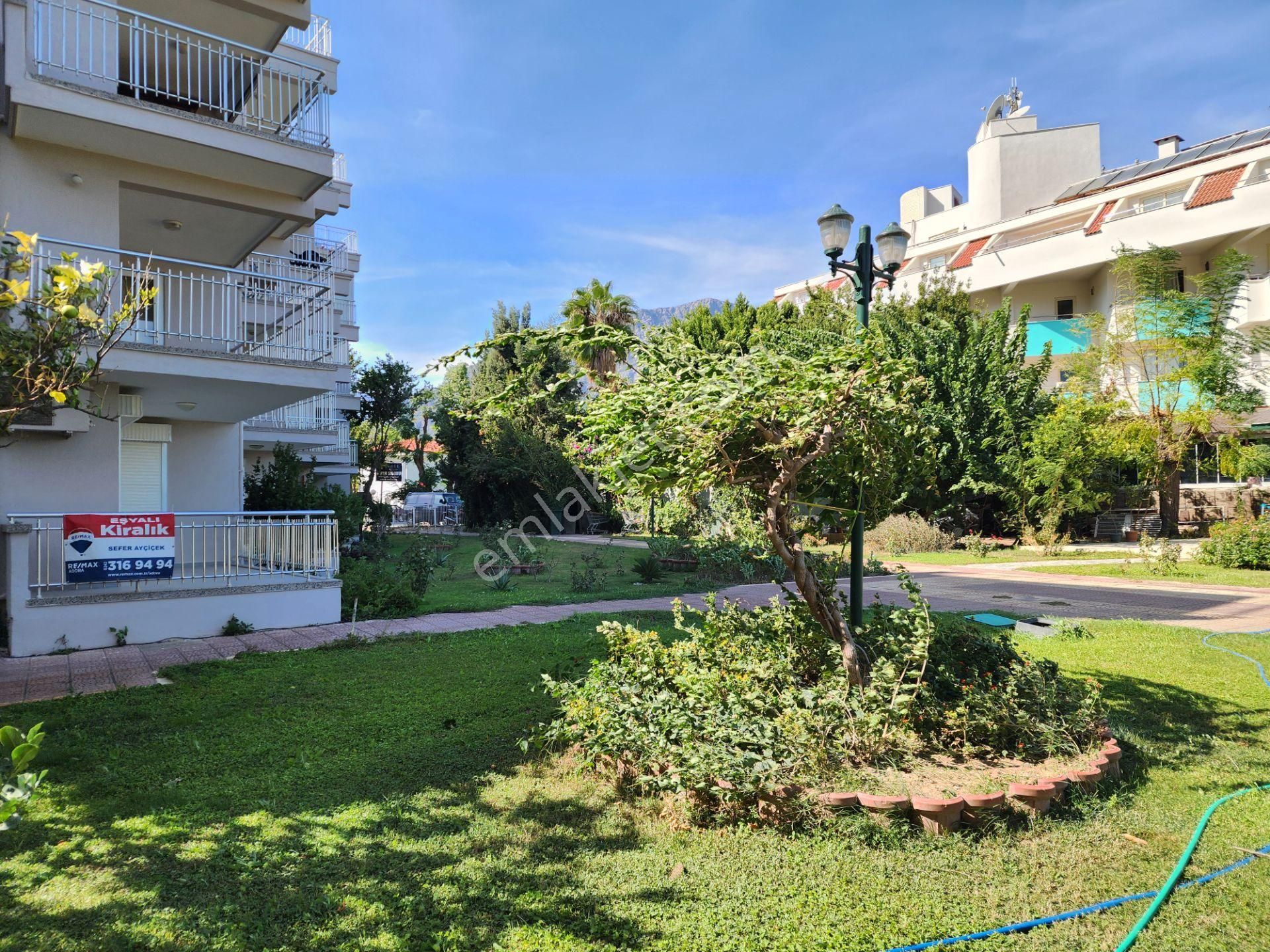 Kemer'de Denize Sıfır Sitede 2+1 Şık Eşyalı Kiralık Bahçe Katı Daire - Görsel 32