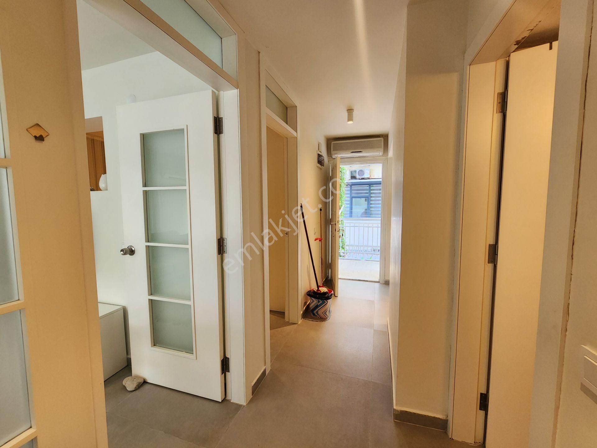 Kemer'de Denize Sıfır Sitede 2+1 Şık Eşyalı Kiralık Bahçe Katı Daire - Görsel 11