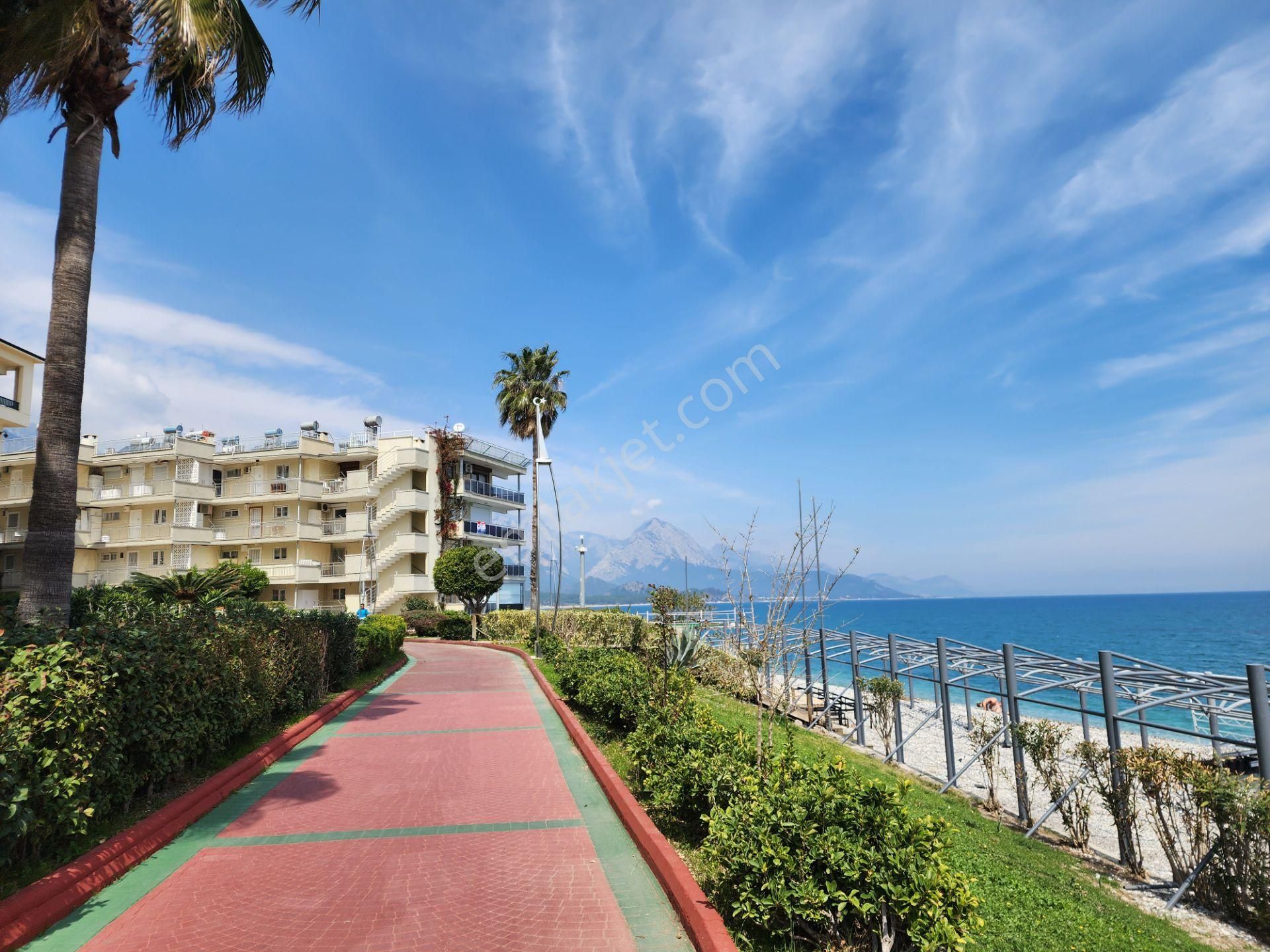 Kemer'de Denize Sıfır Sitede 2+1 Şık Eşyalı Kiralık Bahçe Katı Daire - Görsel 7