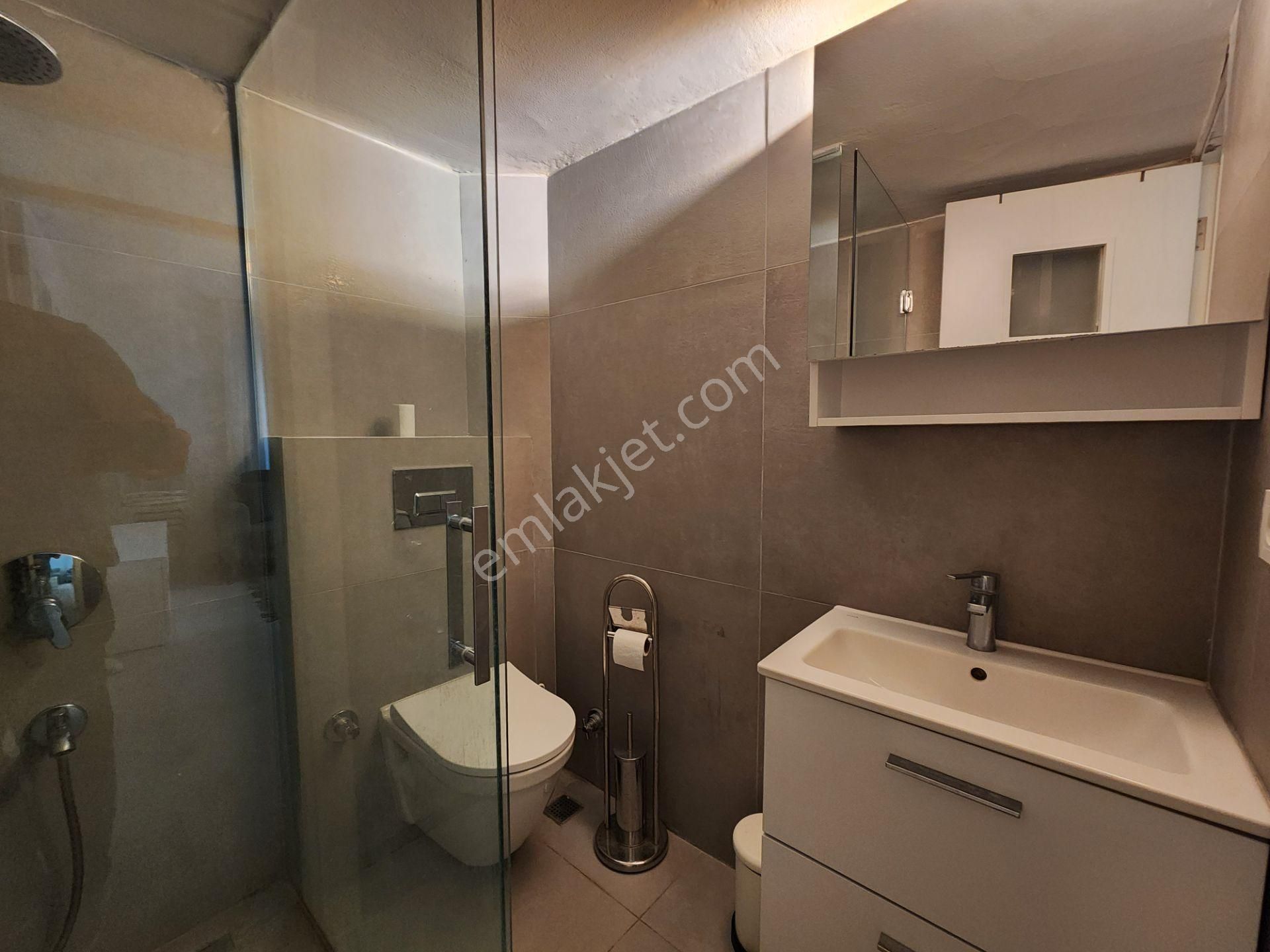 Kemer'de Denize Sıfır Sitede 2+1 Şık Eşyalı Kiralık Bahçe Katı Daire - Görsel 14