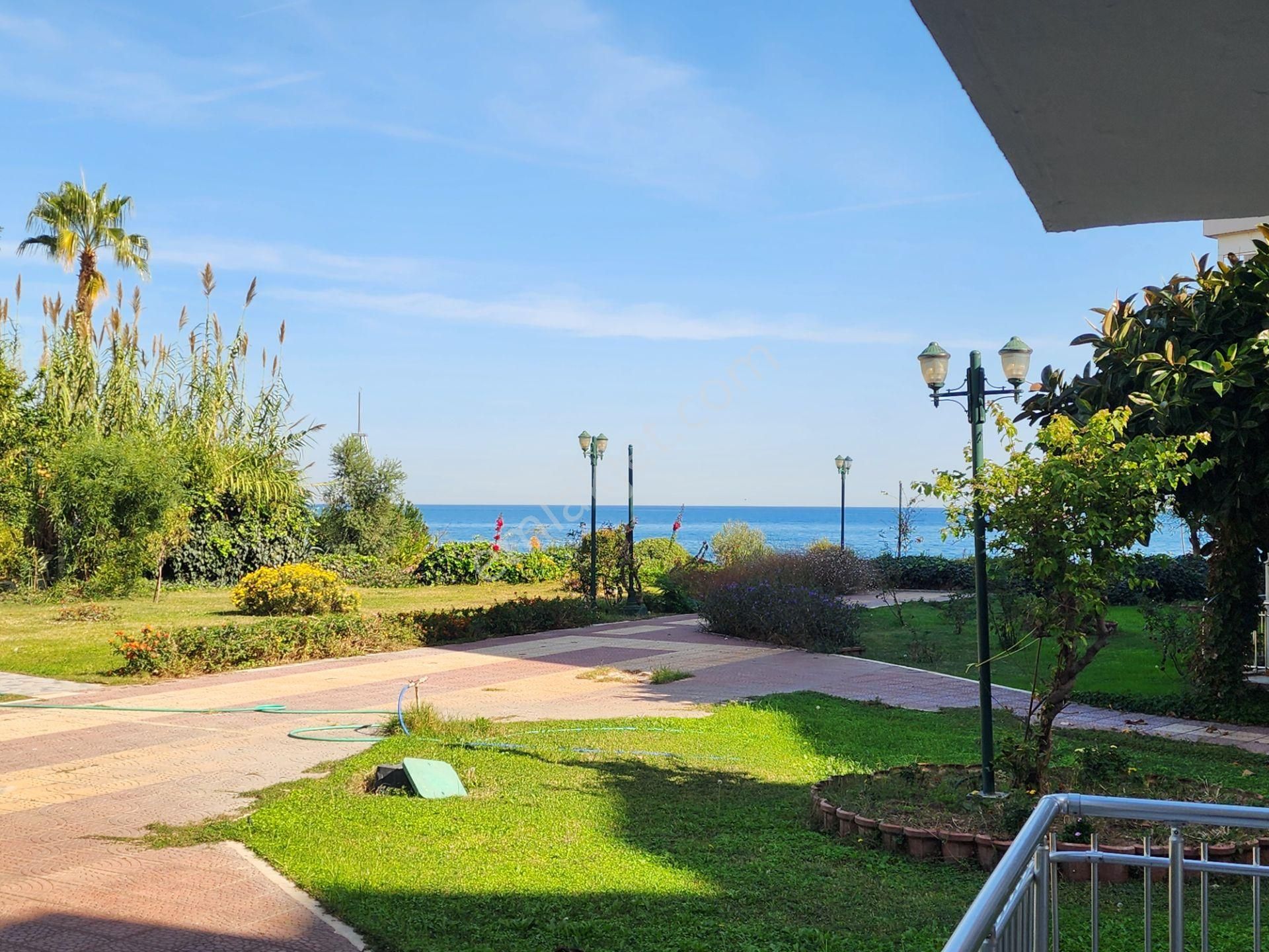 Kemer'de Denize Sıfır Sitede 2+1 Şık Eşyalı Kiralık Bahçe Katı Daire - Görsel 23