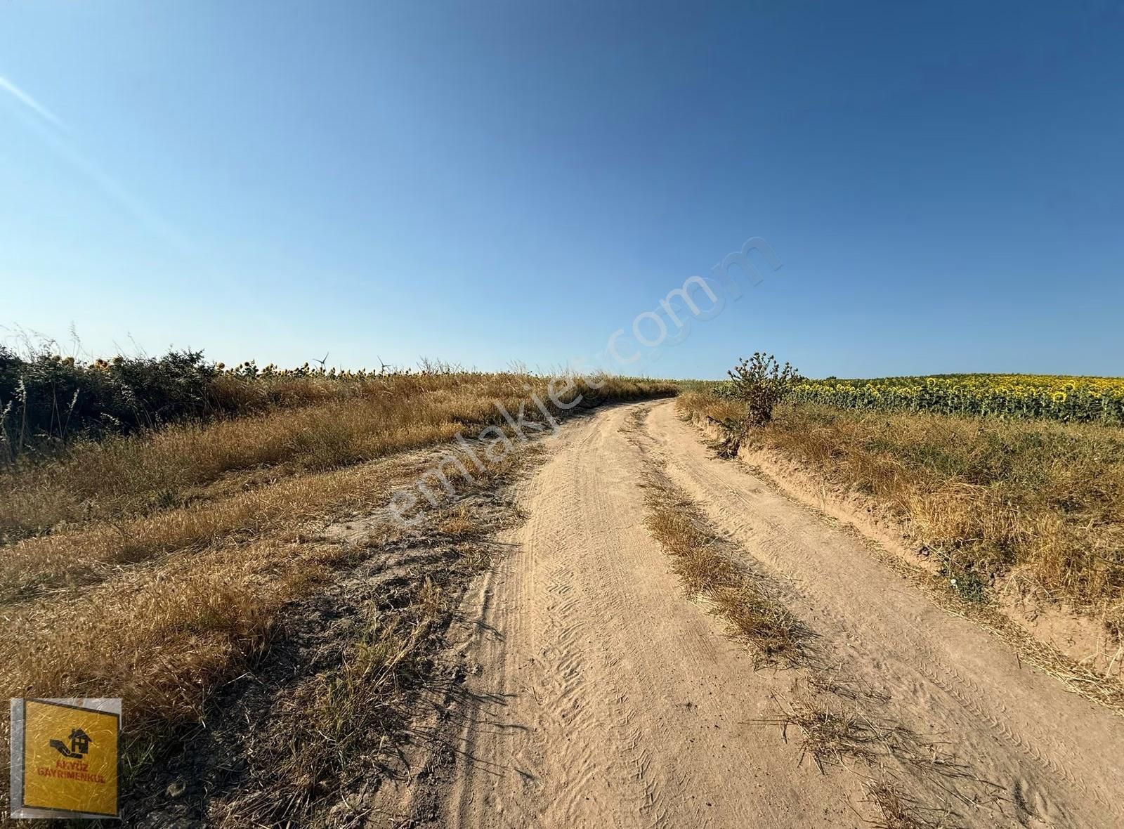 Akyüz Gayrımenkul Den Kızılpınarda Yola Cephe 1,651 Mt2 Tarla - Görsel 17