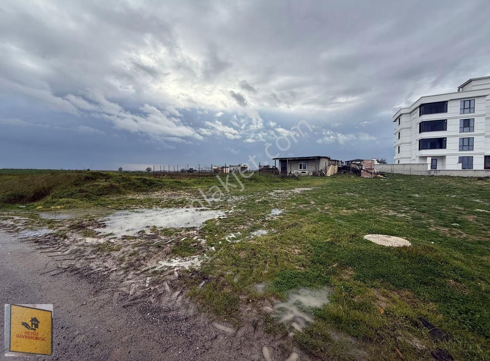 Okullar Bolgesınde 450mt2 4 Kat Imarlı Cadde Cephe Satılık Arsa - Görsel 4