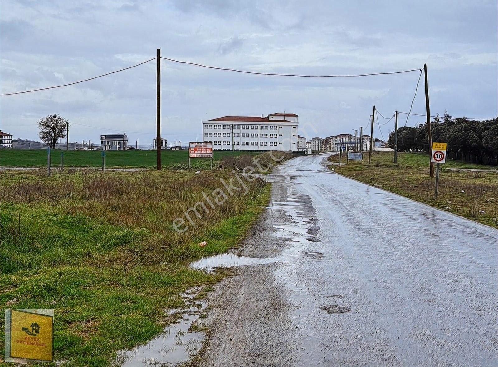 Okullar Bolgesınde 450mt2 4 Kat Imarlı Cadde Cephe Satılık Arsa - Görsel 11