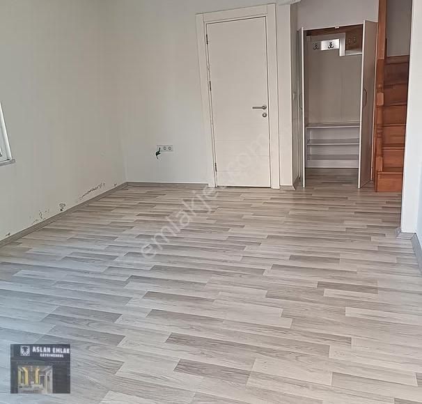 Merkezi Konumda Kiralık 2+1 Daire - Görsel 19