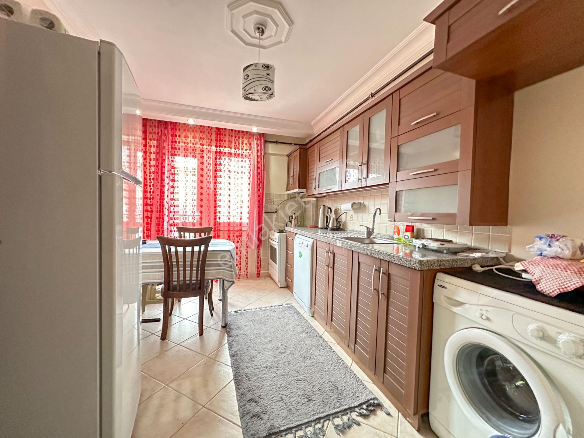 Türkişte Medicale Yakın Eşyalı 3+1 Kiralık Daire