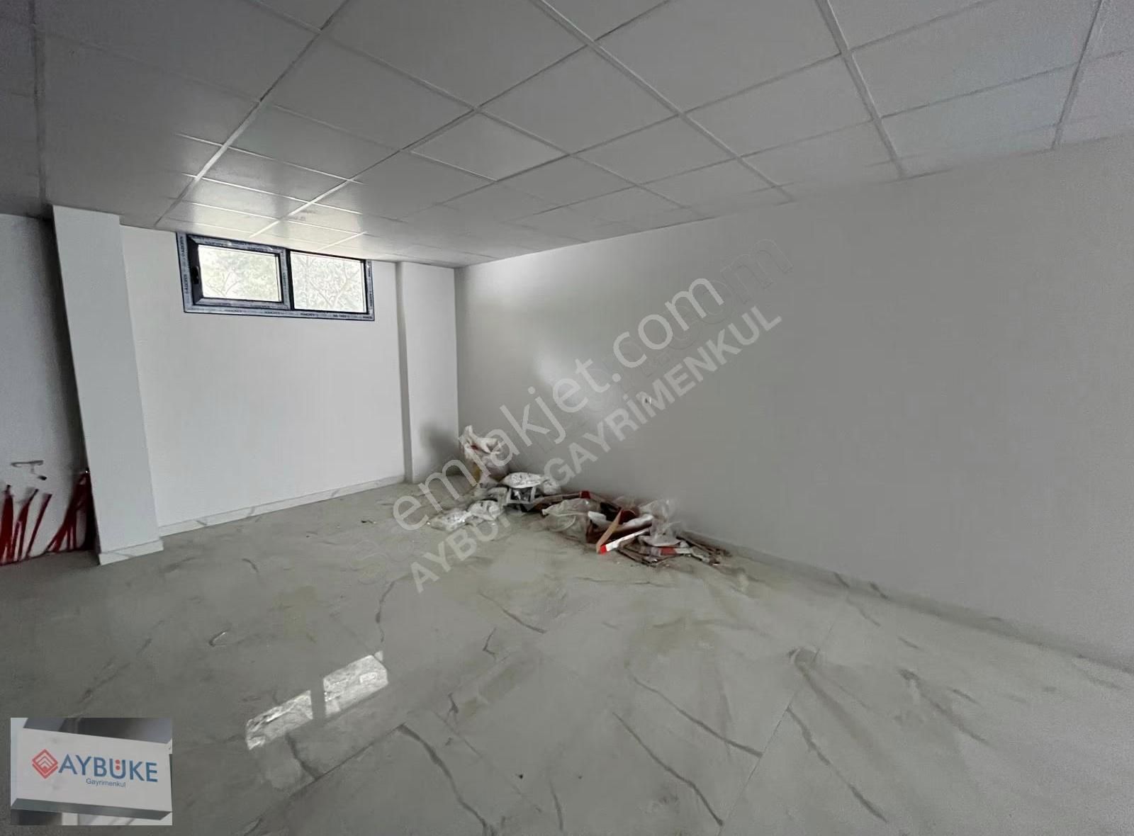 Zümrüt De Satılık 180 M2 Her Türlü Kullanıma Uygun Dükkan - Görsel 6