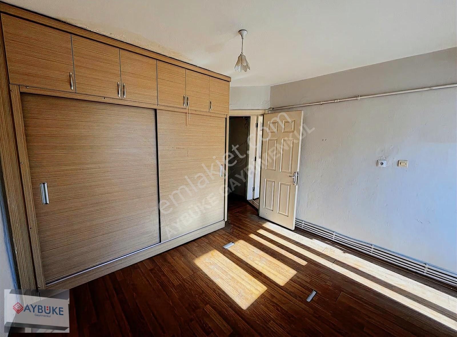 Çınar Da Atatürk Caddesinde Geniş Kullanışlı 2+1 Daire - Görsel 6