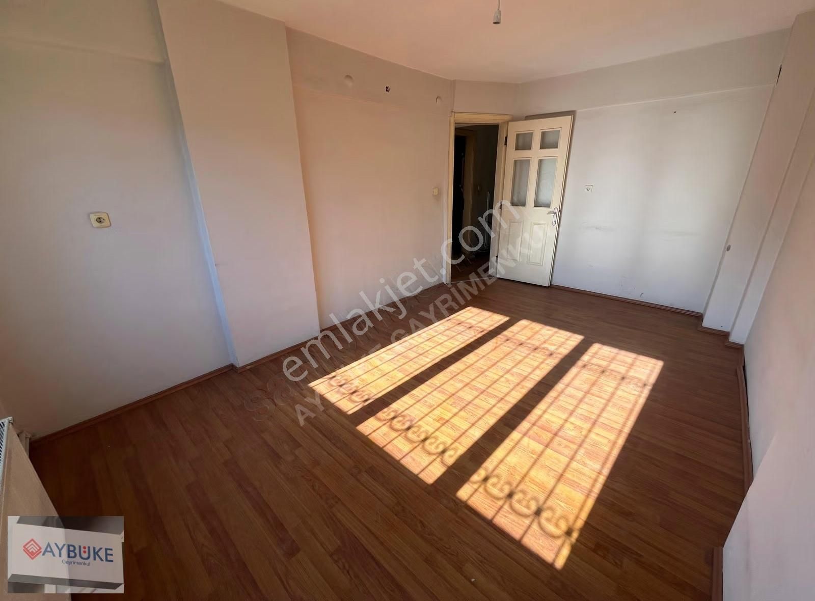 Çınar Da Atatürk Caddesinde Geniş Kullanışlı 2+1 Daire - Görsel 20