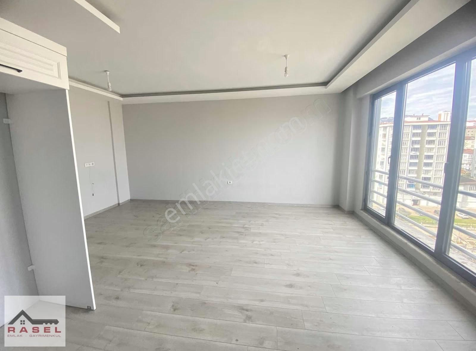 Şirinevlerin En Güzel Konumunda Kiralık 3+1 Daire - Görsel 29