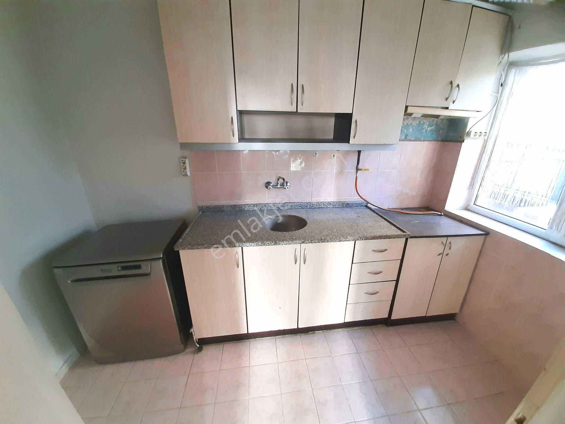 Adapazarı Merkezde Müstakil Binada Kiralık Bahçeli 2+1 Daire - Görsel 9