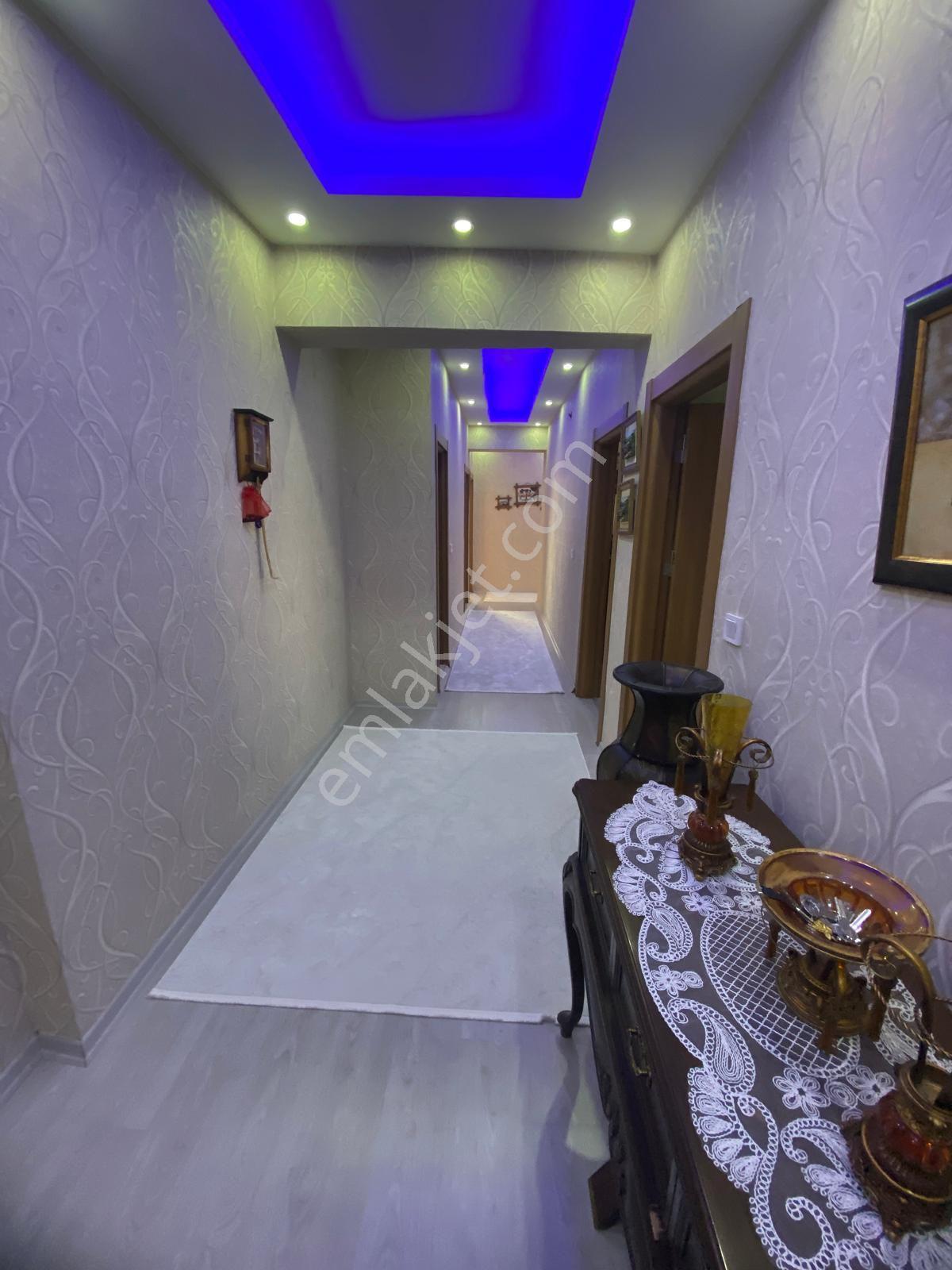 Van İpekyolu Satılık 3+1 Daire