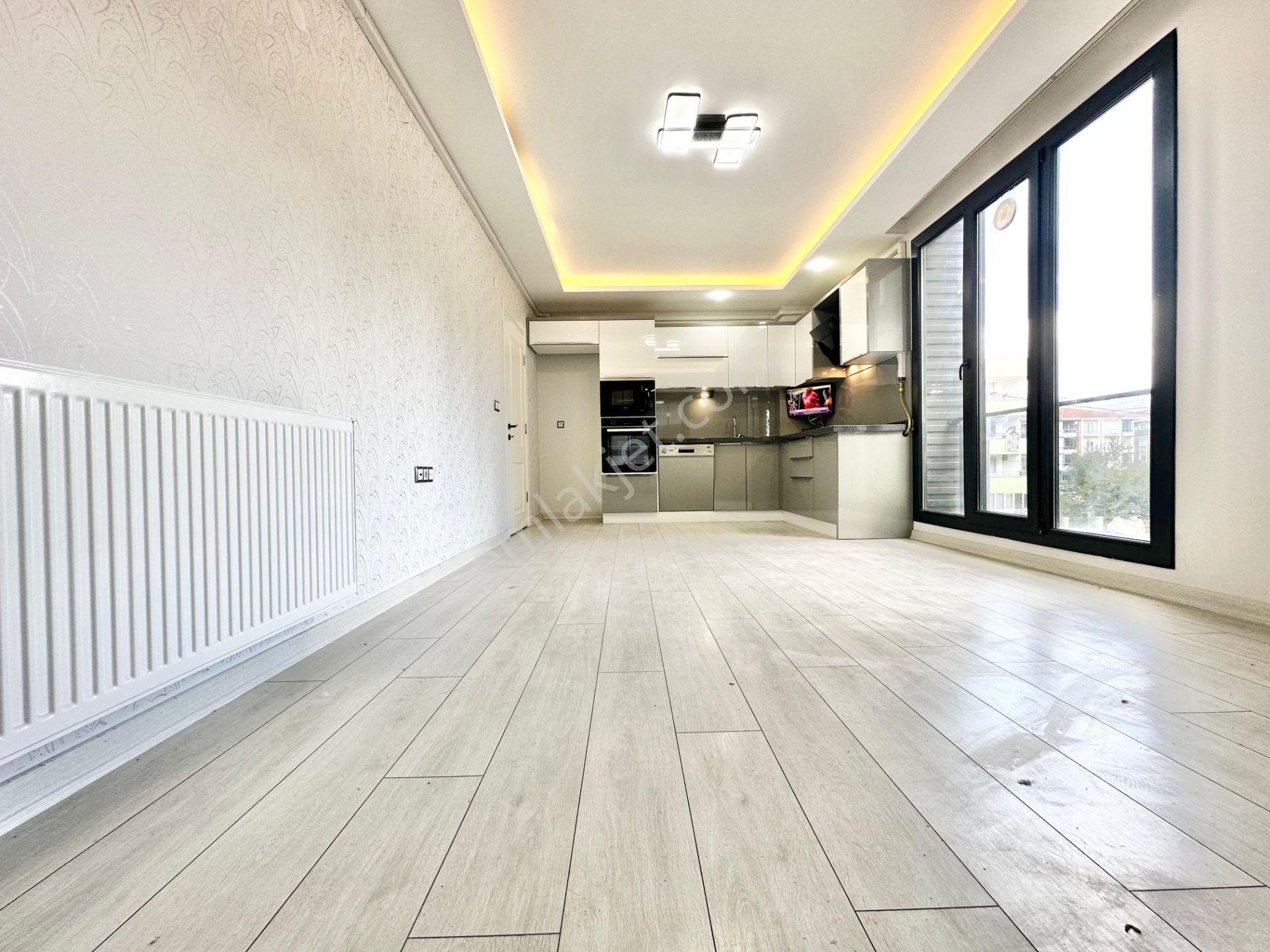 ꧁ay Emlaktan꧂akçay'da Muhteşem Konumlu Kombili Kapalı Balkon Satılık 1+1 Lüx Daire - Görsel 5