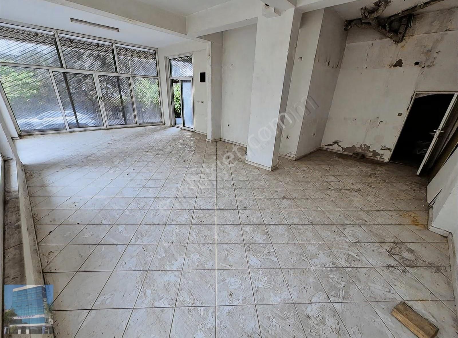 Karşıyaka,anadolu Caddesinin Yanında,çift Cepheli Kiralık Dükkan - Görsel 13