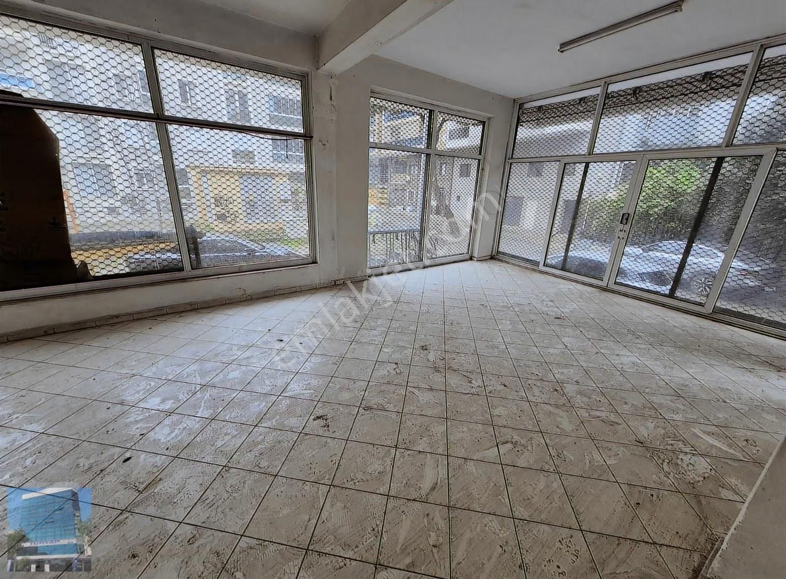 Karşıyaka Anadolu Caddesi Bağlantılı, Çift Cephe, Kiralık Dükkan - Görsel 3