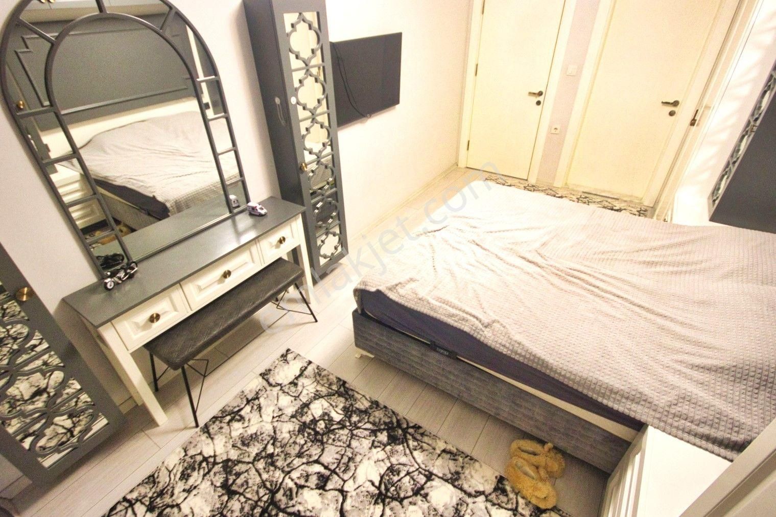 Aygül'den Akçay'da Nezih Site İçi Havuzlu Güvenlikli Kapalı Otoparklı Ara Kat Lüks 2+1 Satılık Daire - Görsel 18