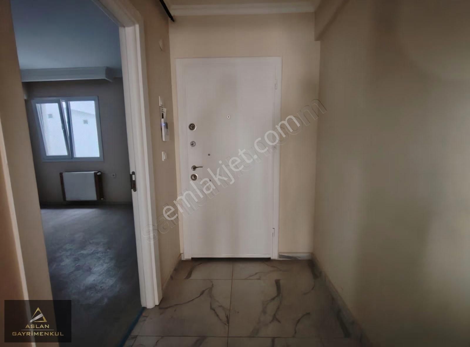 Karşıyaka Medikal Point Yak. 3+1 Yeni Bina Sıfır Daire K.otopark - Görsel 3