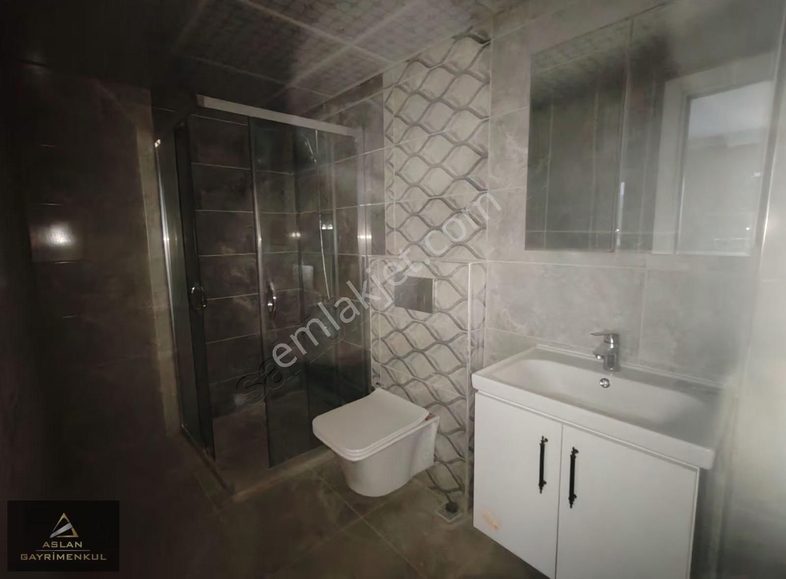 Karşıyaka Medikal Point Yak. 3+1 Yeni Bina Sıfır Daire K.otopark - Görsel 5